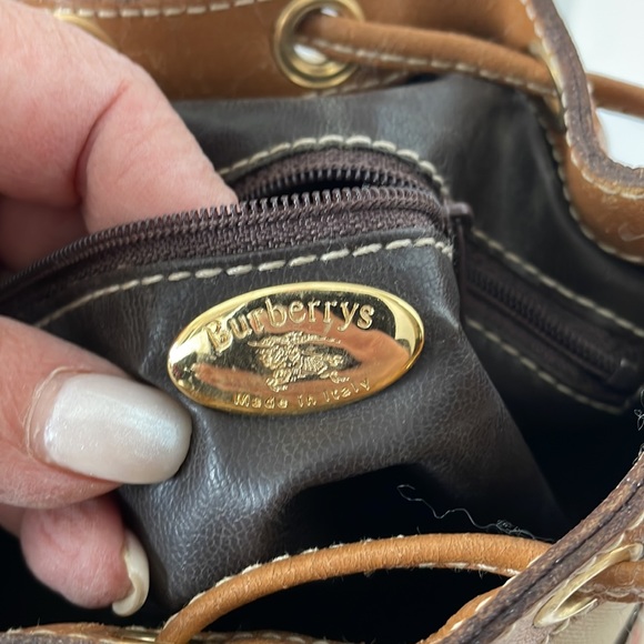 Authentic Burberry Nova Check Shoulder/Crossbody Bag. - Picture 11 of 16